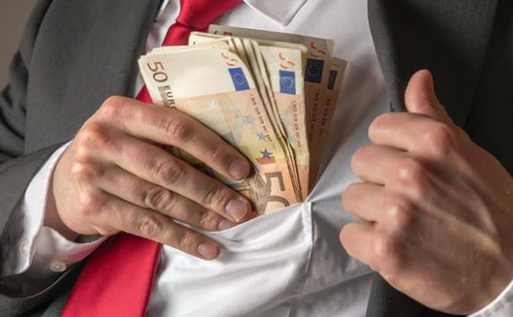 Bobol Ratusan Juta Dana Nasabah, Teller Bank BRI Belilas Diciduk Aparat Bobol Ratusan Juta Dana Nasabah, Teller Bank BRI Belilas Diciduk Aparati