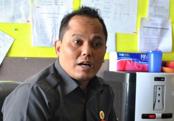 Jelang Masa Tenang, Bawaslu Riau Ingatkan KPU Untuk Tertibkan APK Pilkada 2018