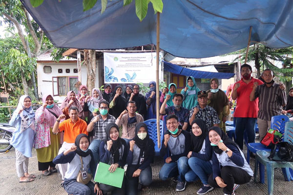 Terapkan Metode Bercocok Tanam Secara Hidroponik Di Kelurahan Air  Putih