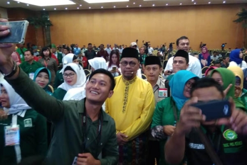 Yakin Peluang LE-Hardianto Bagus, Abdul Wahid Sebut Tingkat Kepercayaan Publik Tinggi Yakin Peluang LE-Hardianto Bagus, Abdul Wahid Sebut Tingkat Kepercayaan Publik Tinggii