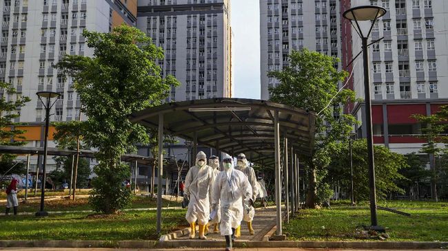 Rekor Positif Corona Dua Pekan Setelah Libur Panjang