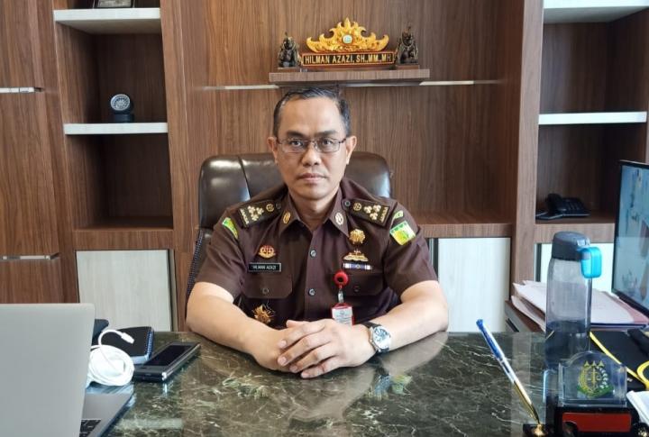 Hilman Azazi, SH MH, Aspidsus Kejati Riau dimutasi ke NTB Hilman Azazi, SH MH, Aspidsus Kejati Riau dimutasi ke NTB i