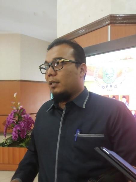 DPRD Riau Dukung Wagubri Tes Urine ASN DPRD Riau Dukung Wagubri Tes Urine ASNi