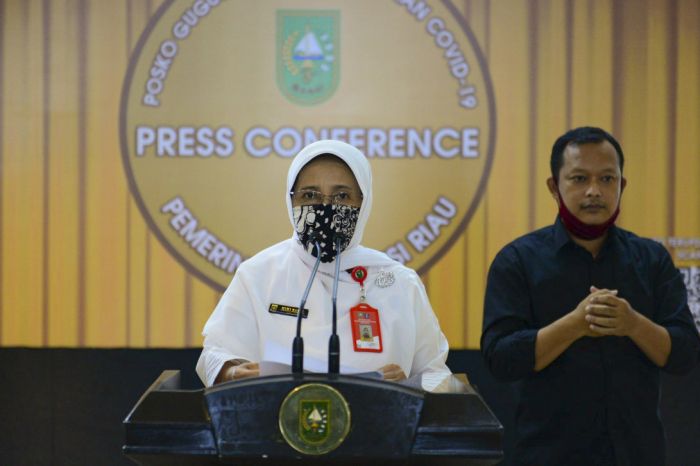 Kadiskes Riau Minta Seluruh Pegawai Disdukcapil Pekanbaru Diuji Swab Kadiskes Riau Minta Seluruh Pegawai Disdukcapil Pekanbaru Diuji Swabi