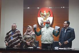 KPK Imbau Politikus PDIP Serahkan Diri KPK Imbau Politikus PDIP Serahkan Dirii