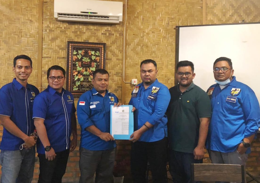Terima SK DPD KNPI Kampar, Abu Nazar : Pelantikan Digelar pada 25 Maret Mendatang Terima SK DPD KNPI Kampar, Abu Nazar : Pelantikan Digelar pada 25 Maret Mendatangi