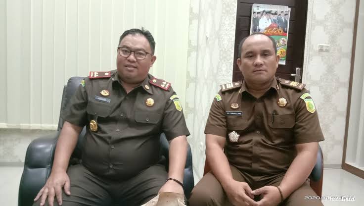 Kejari Kampar Hentikan Kasus Dugaan Korupsi Mantan Kades Parit Baru Kejari Kampar Hentikan Kasus Dugaan Korupsi Mantan Kades Parit Barui