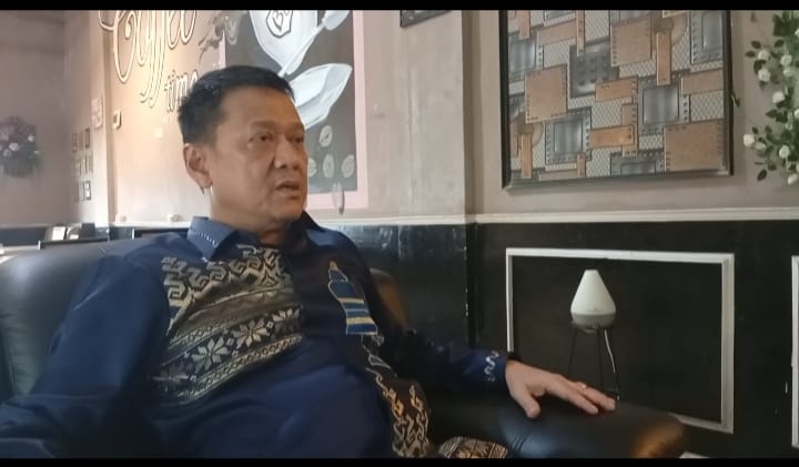 Hambali Berang, Sebut Bupati Kampar Pembohong Besar dan Siap Pensiun Dini Hambali Berang, Sebut Bupati Kampar Pembohong Besar dan Siap Pensiun Dini