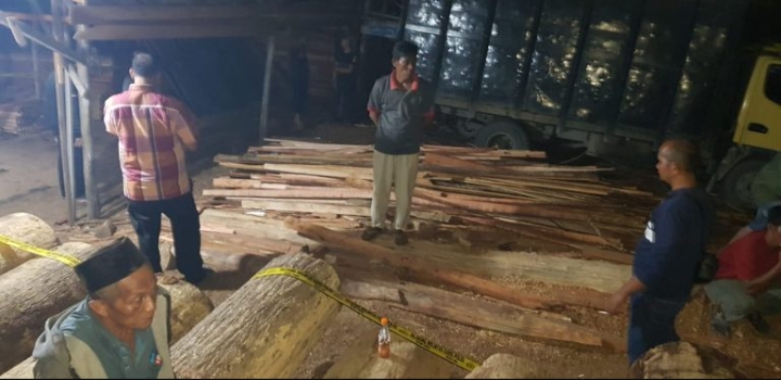 Pantas Saja Tebang Pilih, Ternyata Ada Kutipan dan Setoran Kepada APH. Pantas Saja Tebang Pilih, Ternyata Ada Kutipan dan Setoran Kepada APH.i