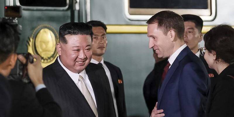 Kim Jong Un: Kunjungan ke Rusia Tanda Hubungan Strategis Kedua Negara Kim Jong Un: Kunjungan ke Rusia Tanda Hubungan Strategis Kedua Negarai