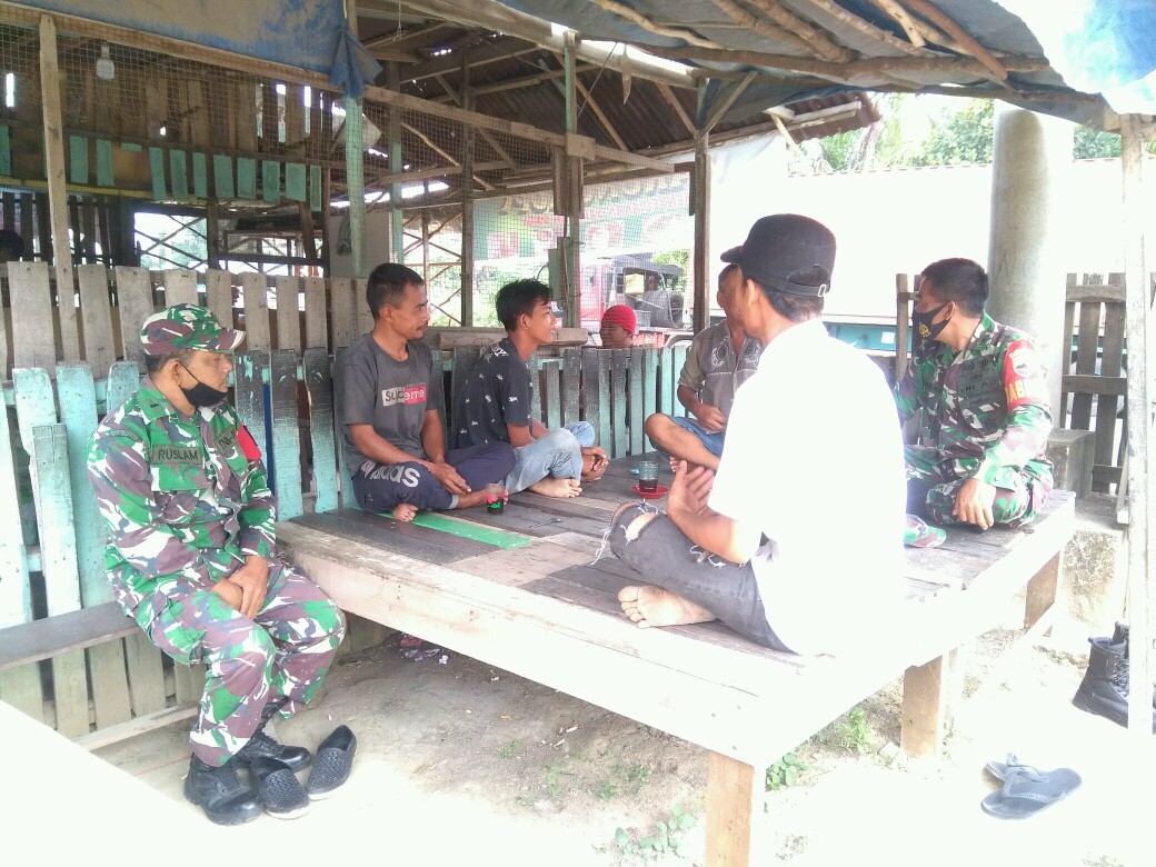 Babinsa Koramil 06/SH Sosialisasikan Pelaksanaan TMMD Ke-110 Kodim 0313/KPRi