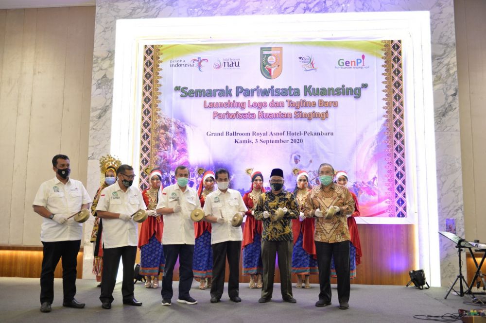 Gubri Resmikan Logo dan Tagline 'Tanah Surga' Wisata Baru Kuansing Gubri Resmikan Logo dan Tagline 'Tanah Surga' Wisata Baru Kuansingi