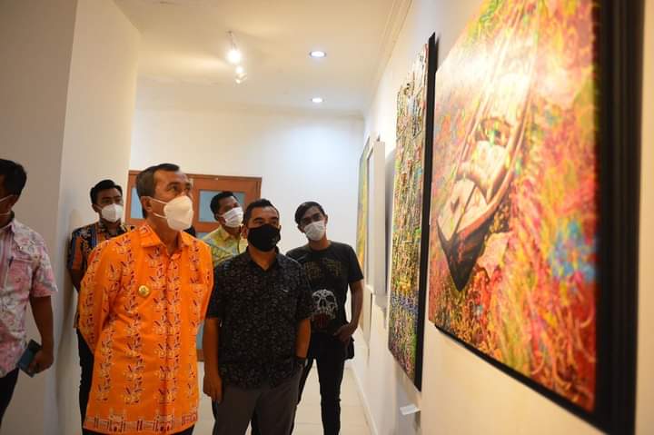 Ketum DKR: Pak Syamsuar Itu Diakui Negara Pemimpin Peduli Seni Budaya Ketum DKR: Pak Syamsuar Itu Diakui Negara Pemimpin Peduli Seni Budayai