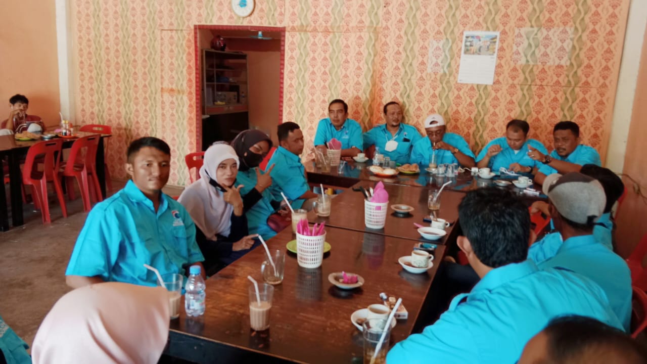 DPD Partai Gelora Dumai Disambangi KPU Dumai DPD Partai Gelora Dumai Disambangi KPU Dumaii
