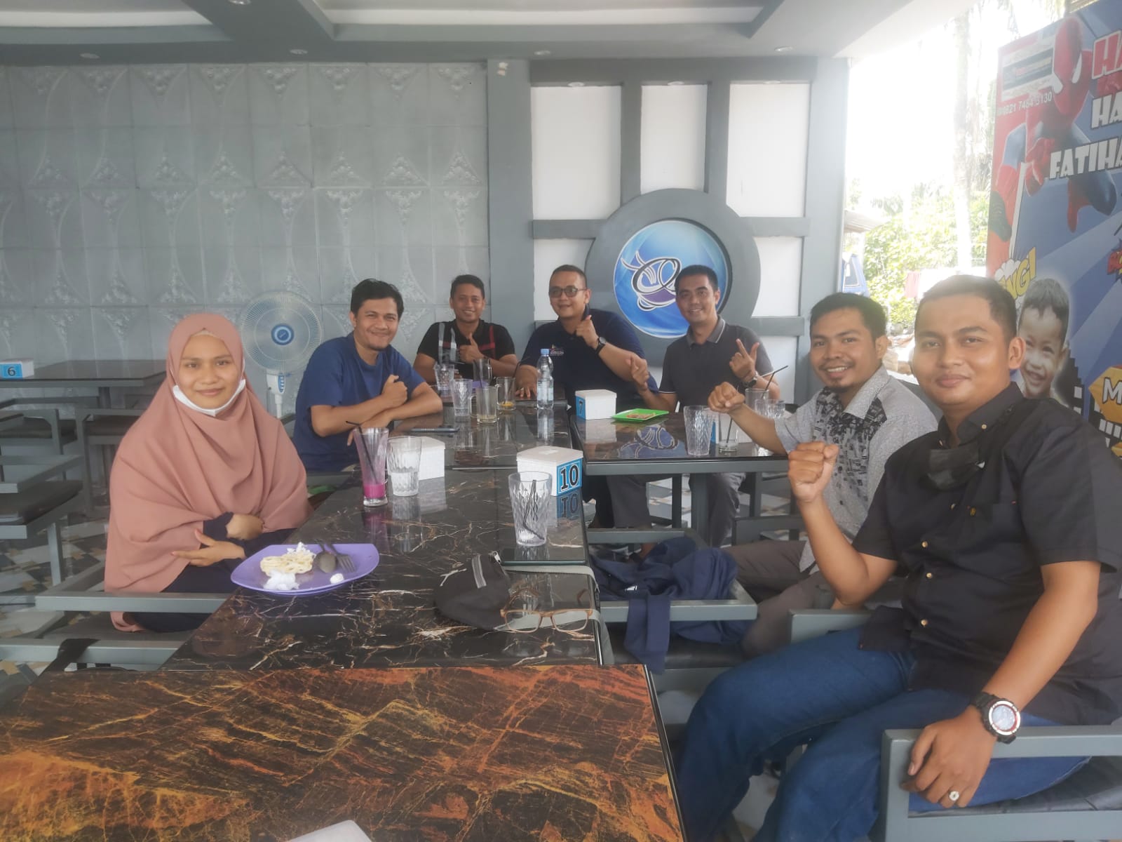 'NGOPI DIKSI' ngopi diskusi visi dan misi IKA AK USRi