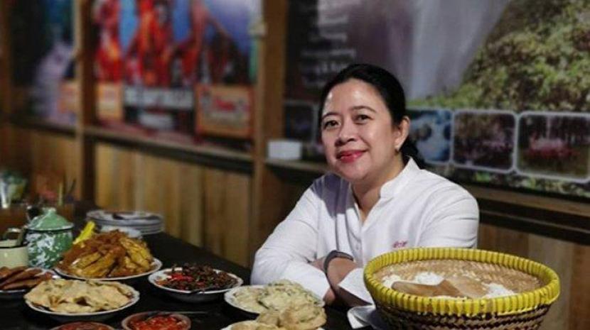DPC PDI Perjuangan se-Pekanbaru Usulkan Puan Jadi Capres DPC PDI Perjuangan se-Pekanbaru Usulkan Puan Jadi Capresi
