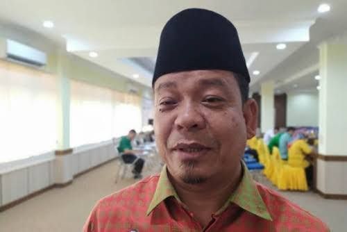 Syafaruddin Poti Duga Paripurna Batal karena Ketua DPRD Tak Sinkron dengan Gubri Syafaruddin Poti Duga Paripurna Batal karena Ketua DPRD Tak Sinkron dengan Gubrii