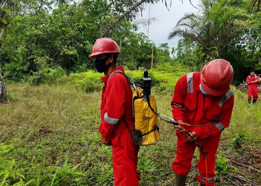 Bangunan Rumah Banyak Retak, Warga Desa Pangkalan Baru Minta Aktivitas Seismik PT GSI Dihentikan Bangunan Rumah Banyak Retak, Warga Desa Pangkalan Baru Minta Aktivitas Seismik PT GSI Dihentikani