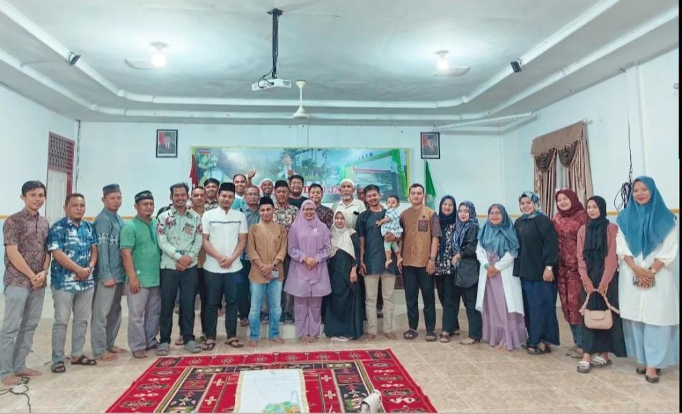 Gelar Buka Puasa Bersama, PPK PPS Se-Kec. Siak Hulu Dikejutkan oleh Hadirnya Sosok Panutan ini Gelar Buka Puasa Bersama, PPK PPS Se-Kec. Siak Hulu Dikejutkan oleh Hadirnya Sosok Panutan inii