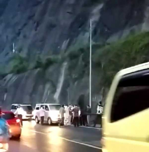 Antisipasi Corona Masuk Sumbar, Gugus Tugas Periksa Seluruh Penumpang dan Sopir dari Pekanbaru Antisipasi Corona Masuk Sumbar, Gugus Tugas Periksa Seluruh Penumpang dan Sopir dari Pekanbarui