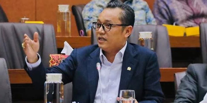 PDIP: Demo BEM SI adalah Kegenitan yang Terlambat PDIP: Demo BEM SI adalah Kegenitan yang Terlambati