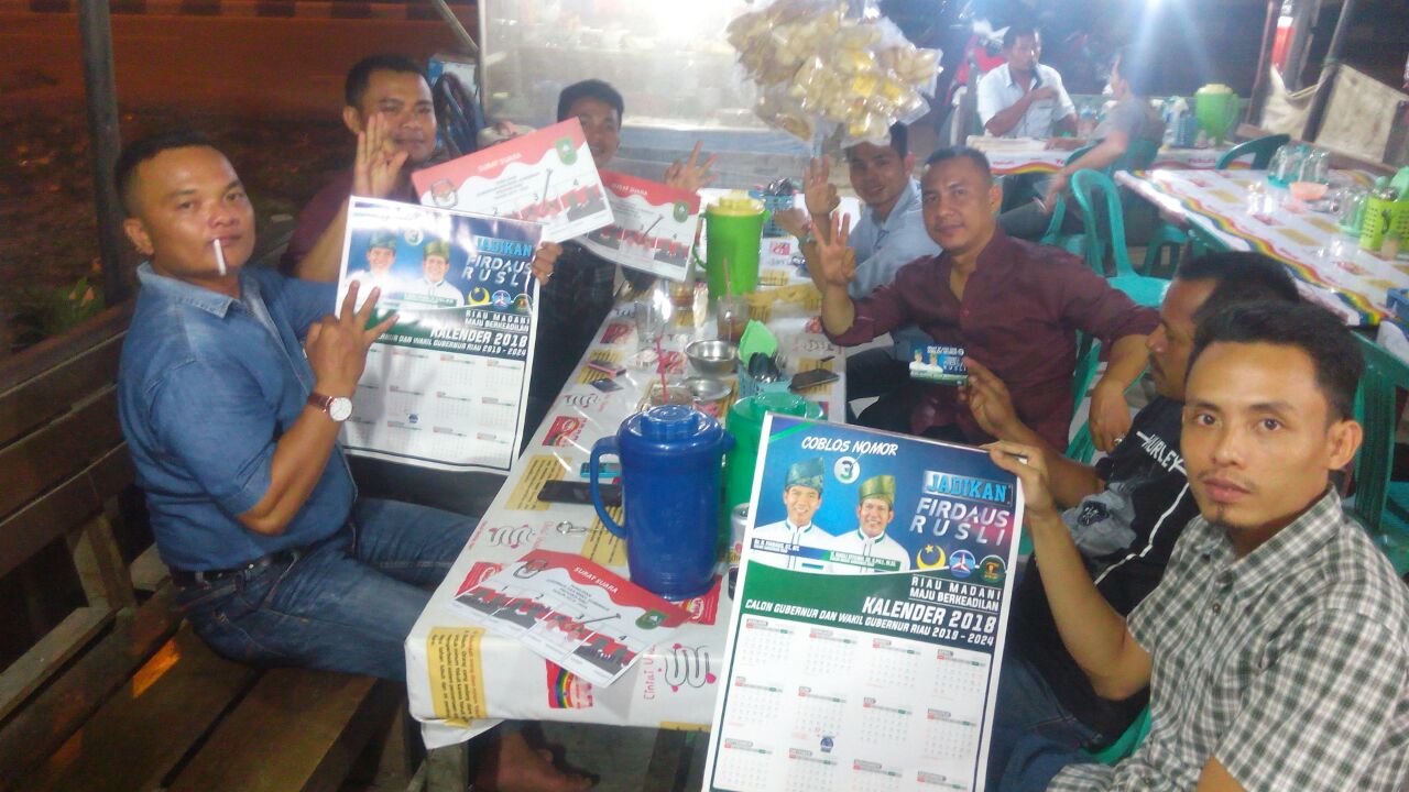 Tim Rumah Firdaus-Rusli Sosialisasi Paslon ke Pelalawan hingga Kuansing Tim Rumah Firdaus-Rusli Sosialisasi Paslon ke Pelalawan hingga Kuansingi