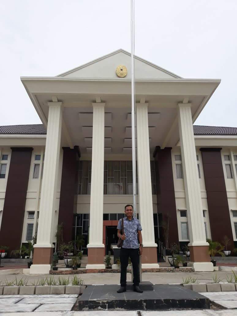 LBH Pijar Melayu: Menristekdikti Mestinya Bijaksana Melihat Kejadian yang Menimpa UR LBH Pijar Melayu: Menristekdikti Mestinya Bijaksana Melihat Kejadian yang Menimpa URi