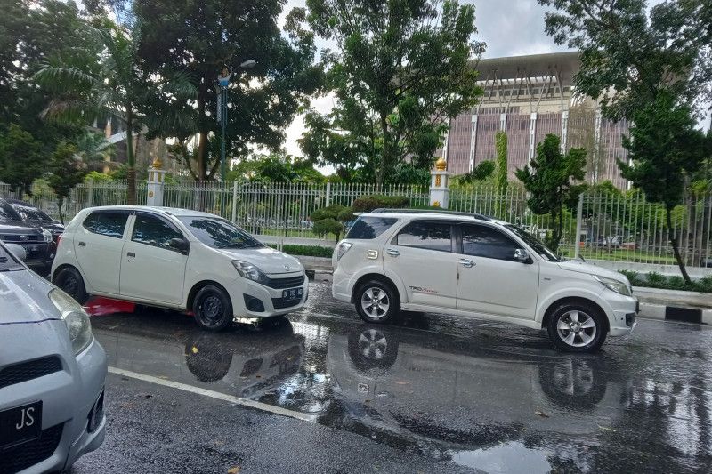BPBD Siaga Pantau 27 Titik Rawan Banjir di Pekanbaru BPBD Siaga Pantau 27 Titik Rawan Banjir di Pekanbarui
