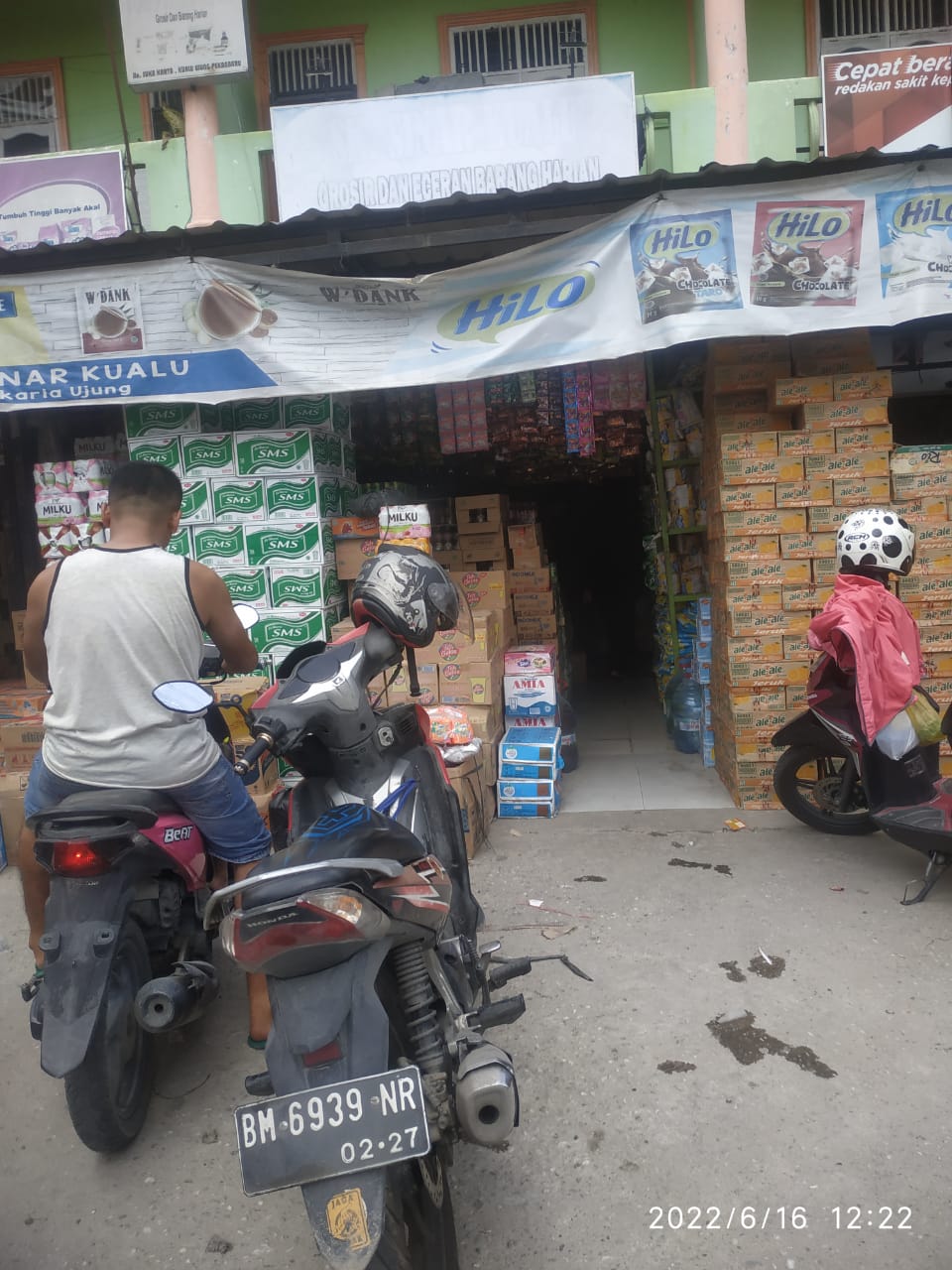 Puluhan Dus Rokok Ilegal Disita Dari Pemilik Toko di Desa Tarai Bangun Kampar Puluhan Dus Rokok Ilegal Disita Dari Pemilik Toko di Desa Tarai Bangun Kampari