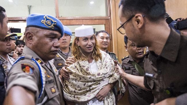 Penangkapan Bahar Smith dan Rencana Geruduk Kemenkumham Penangkapan Bahar Smith dan Rencana Geruduk Kemenkumhami