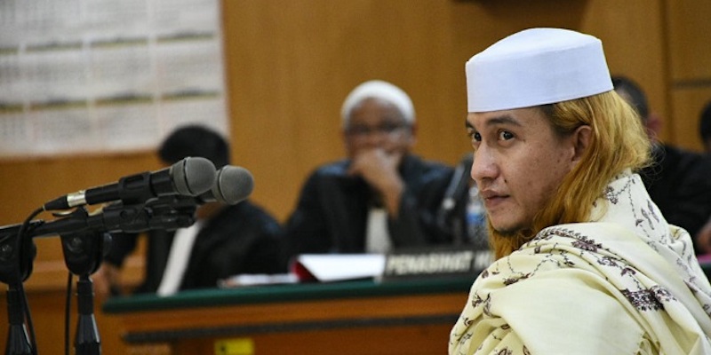 Dilaporkan ke Polisi, Bahar bin Smith Berencana Laporkan Balik Ketua Cyber Indonesia Dilaporkan ke Polisi, Bahar bin Smith Berencana Laporkan Balik Ketua Cyber Indonesiai