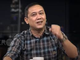 Data Pribadi Bocor, Denny Siregar Bakal Gugat Telkomsel Data Pribadi Bocor, Denny Siregar Bakal Gugat Telkomseli