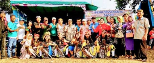 Kerahkan Kuda Lumping di Sialang Mungo, Bagus Santoso Ajak Lestarikan Seni Budaya Indonesia Kerahkan Kuda Lumping di Sialang Mungo, Bagus Santoso Ajak Lestarikan Seni Budaya Indonesiai