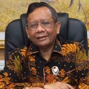 Mahfud MD: SBY Dan Moeldoko Sahabat Saya, Tapi Kami Bertiga Punya Sahabat Lain Yaitu Hukum Mahfud MD: SBY Dan Moeldoko Sahabat Saya, Tapi Kami Bertiga Punya Sahabat Lain Yaitu Hukumi