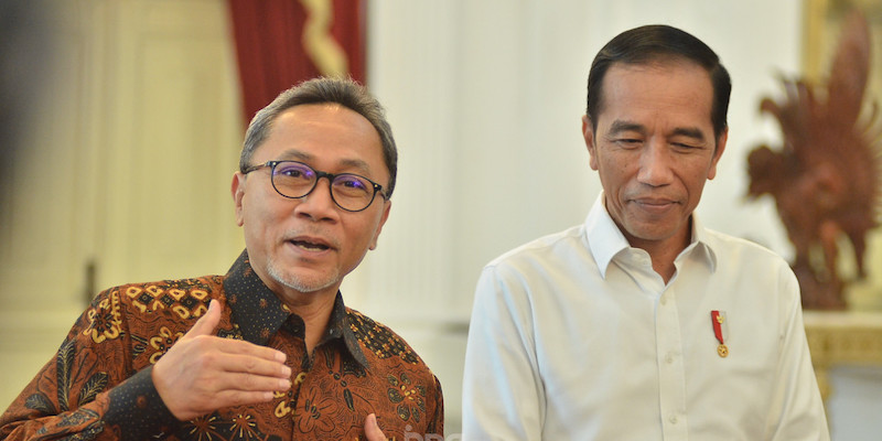 Hensat: Jika Minggu Ini Tidak Jadi Reshuffle dan PAN Masih Ngarep, Itu Mah Kebangetan Hensat: Jika Minggu Ini Tidak Jadi Reshuffle dan PAN Masih Ngarep, Itu Mah Kebangetani