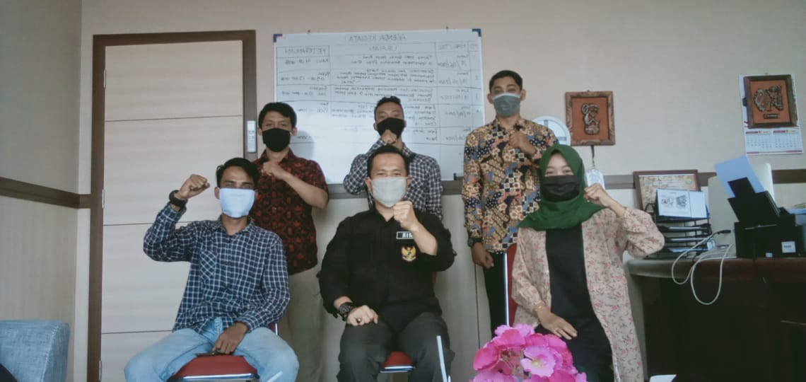 LP2D Silaturahmi ke Kantor Bawaslu Provinsi Riau. LP2D Silaturahmi ke Kantor Bawaslu Provinsi Riau.i
