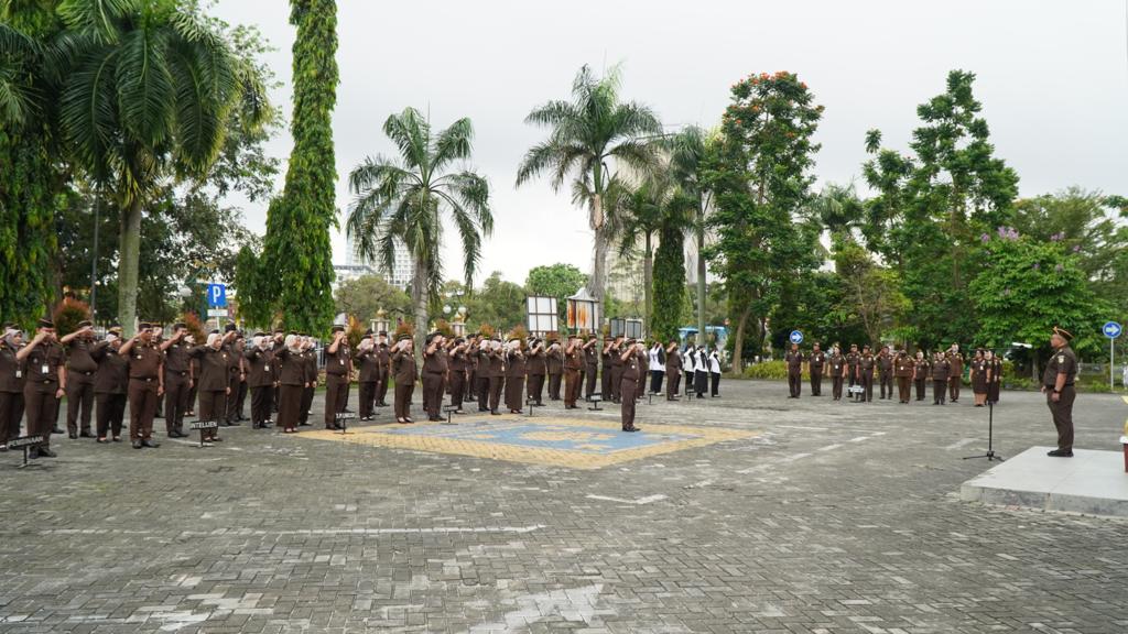 Kepala Seksi Pertimbangan Hukum Bidang Perdata dan Tata Usaha Negara Kejaksaan Tinggi Riau Hadiri Kegiatan Rapat Koordinasi Pengendalian Inflasi Tahun 2023 dalam rangka Pembahasan Langkah Konkret Pengendalian Inflasi di Daerah secara Virtual Kepala Seksi Pertimbangan Hukum Bidang Perdata dan Tata Usaha Negara Kejaksaan Tinggi Riau Hadiri Kegiatan Rapat Koordinasi Pengendalian Inflasi Tahun 2023 dalam rangka Pembahasan Langkah Konkret Pengendalian Inflasi di Daerah secara Virtuali
