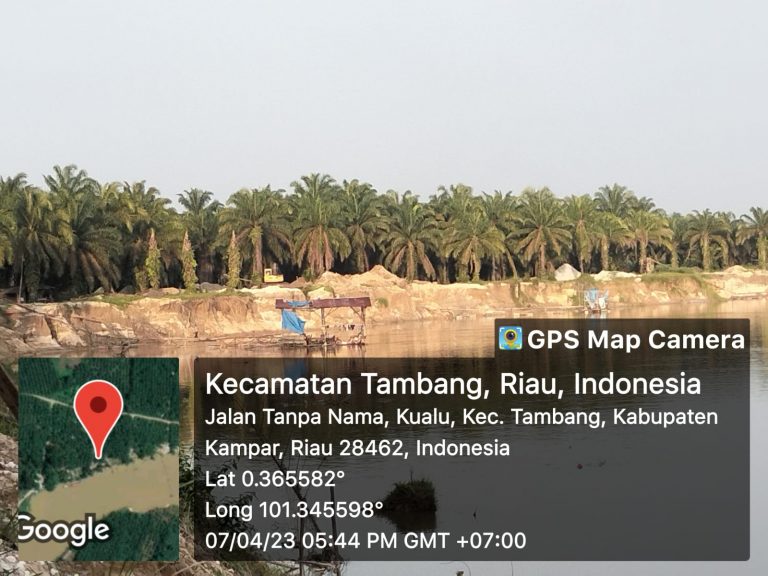 Aparat Penegak Hukum di kecamatan Tambang Kabupaten Kampar diduga dan terkesan membiarkan praktik Tambang Galian C Ilegal di Aliran Sungai Kampar. Aparat Penegak Hukum di kecamatan Tambang Kabupaten Kampar diduga dan terkesan membiarkan praktik Tambang Galian C Ilegal di Aliran Sungai Kampar.i