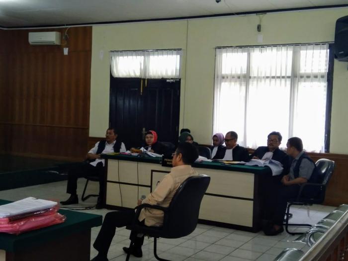 Sidang Kasus Proyek Pipanisasi, Wabup Bengkalis Dihadirkan Sebagai Saksi Sidang Kasus Proyek Pipanisasi, Wabup Bengkalis Dihadirkan Sebagai Saksii