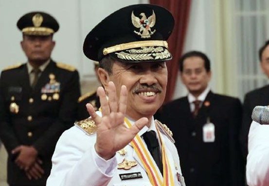Syamsuar Serius Mau Ngutang untuk Bangun Jalan Syamsuar Serius Mau Ngutang untuk Bangun Jalani