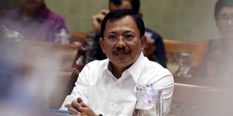 Pemecatan Terawan Oleh IDI, Azmi Syahputra: Rebutan Lahan? Pemecatan Terawan Oleh IDI, Azmi Syahputra: Rebutan Lahan?i