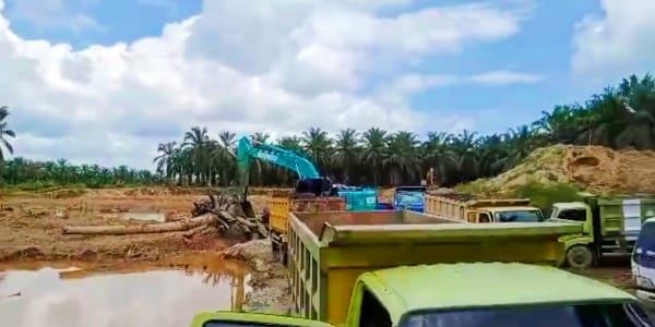 Kapolres Rohul Tutup Mata Galian C Ilegal di Ujung Batu – Rohul Buat Porak Poranda, Warga Minta Kapolda Tinjau Kelapangan Kapolres Rohul Tutup Mata Galian C Ilegal di Ujung Batu – Rohul Buat Porak Poranda, Warga Minta Kapolda Tinjau Kelapangani