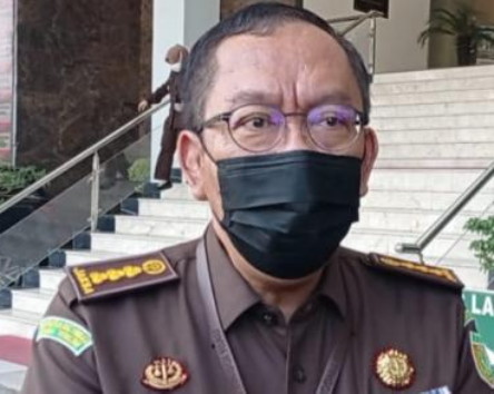 Laporan Dugaan Pemerasan Kajari Kuansing Segera Dikirim ke Kejagung Laporan Dugaan Pemerasan Kajari Kuansing Segera Dikirim ke Kejagungi