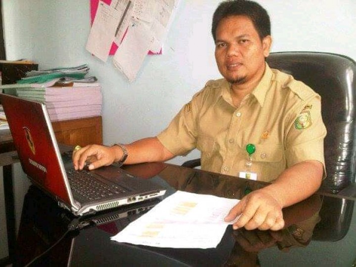 2021 Distan Kembali Salurkan Bantuan Bibit Kelapa Sawit Sebanyak 14.850 2021 Distan Kembali Salurkan Bantuan Bibit Kelapa Sawit Sebanyak 14.850i