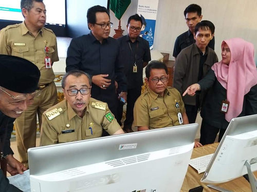 10.400 Petugas Sensus akan Disebar ke Seluruh Pelosok Daerah di Riau 10.400 Petugas Sensus akan Disebar ke Seluruh Pelosok Daerah di Riaui