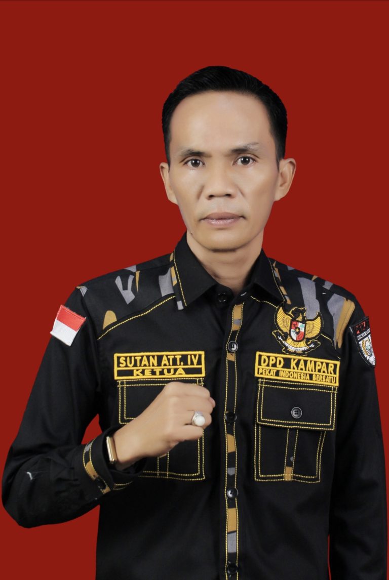 PEKAT IB Riau Ingatkan Mahasiswa Tak Jadi Alat Politik, Sutan Tegaskan Dukungan untuk Pemerintahan Ahmad Yuzar PEKAT IB Riau Ingatkan Mahasiswa Tak Jadi Alat Politik, Sutan Tegaskan Dukungan untuk Pemerintahan Ahmad Yuzari