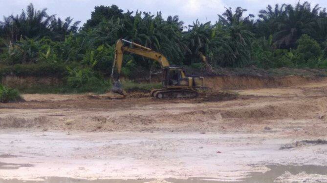 OKNUM APARAT PEMERINTAH DAN PENEGAK HUKUM MULAI DARI DESA HINGGA PROVINSI RIAU DIDUGA SUDAH MENERIMA SETORAN DARI MAFIA GALIAN C ILEGAL OKNUM APARAT PEMERINTAH DAN PENEGAK HUKUM MULAI DARI DESA HINGGA PROVINSI RIAU DIDUGA SUDAH MENERIMA SETORAN DARI MAFIA GALIAN C ILEGALi