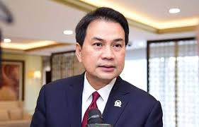 Ketua KPK Firli Bahuri Tegaskan Kasus Azis Syamsuddin Masih Lanjut Ketua KPK Firli Bahuri Tegaskan Kasus Azis Syamsuddin Masih Lanjuti