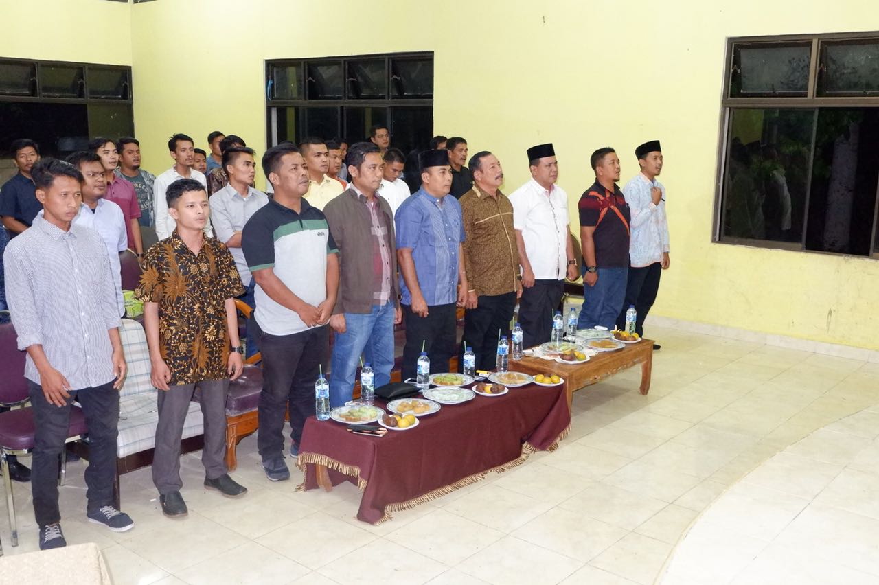 Camat Kuantan Mudik Lantik HPMKM Pekanbaru Camat Kuantan Mudik Lantik HPMKM Pekanbarui