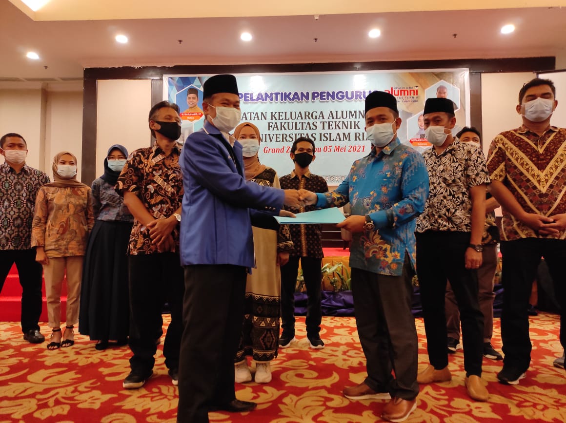 DPP IKA UIR Lantik Pengurus IKA Teknik Universitas Islam Riau Periode 2021 - 2025 DPP IKA UIR Lantik Pengurus IKA Teknik Universitas Islam Riau Periode 2021 - 2025i